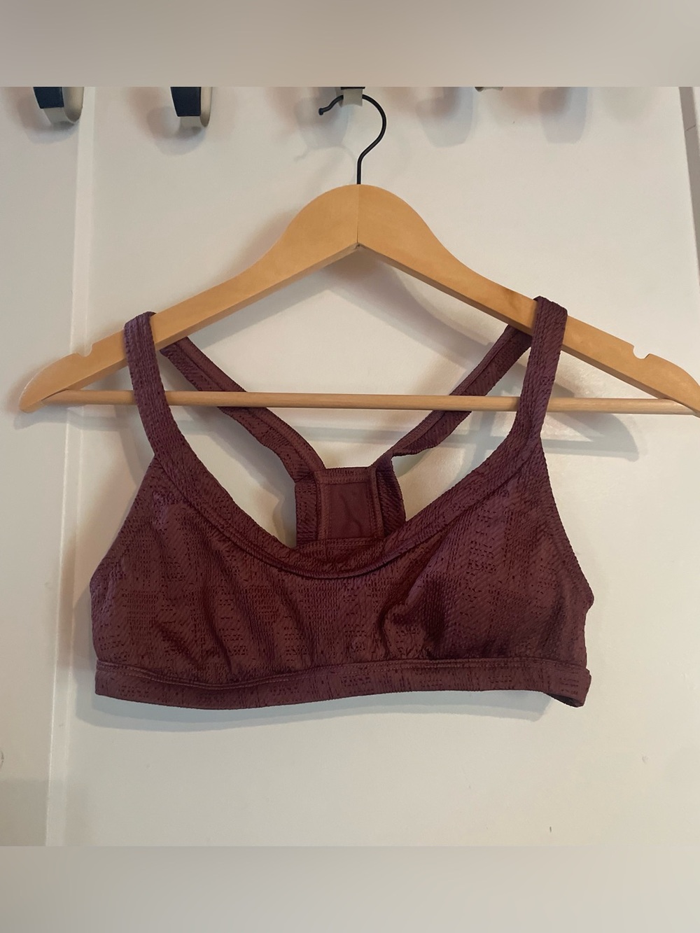 Billabong swim top - Size Small